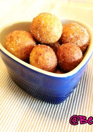 A picture of Simple Tofu Donuts.