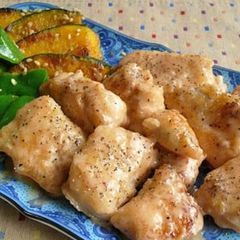A picture of Lunchbox Treasure! Chicken Breast with Mayonnaise Dressing.