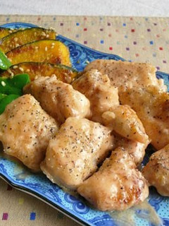 A picture of Lunchbox Treasure! Chicken Breast with Mayonnaise Dressing.