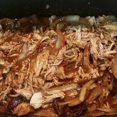 A picture of Spicy Fajita chicken in slow cooker/crockpot.