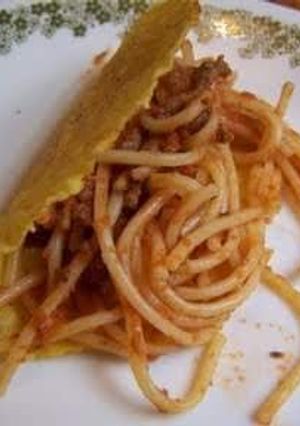 A picture of Easy spaghetti tacos!!!!!!.