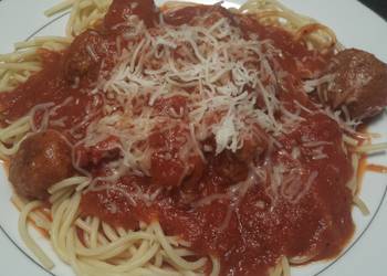 How to Cook Yummy Meaty Meatball Spaghetti
