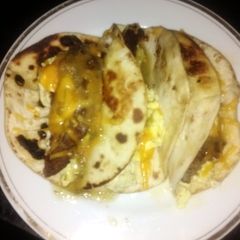 breakfast tacos A picture of breakfast tacos.