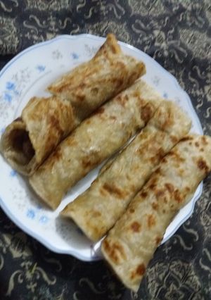 A picture of Beef bihari boti roll.