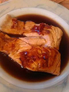 A picture of Soy sauce salmon.