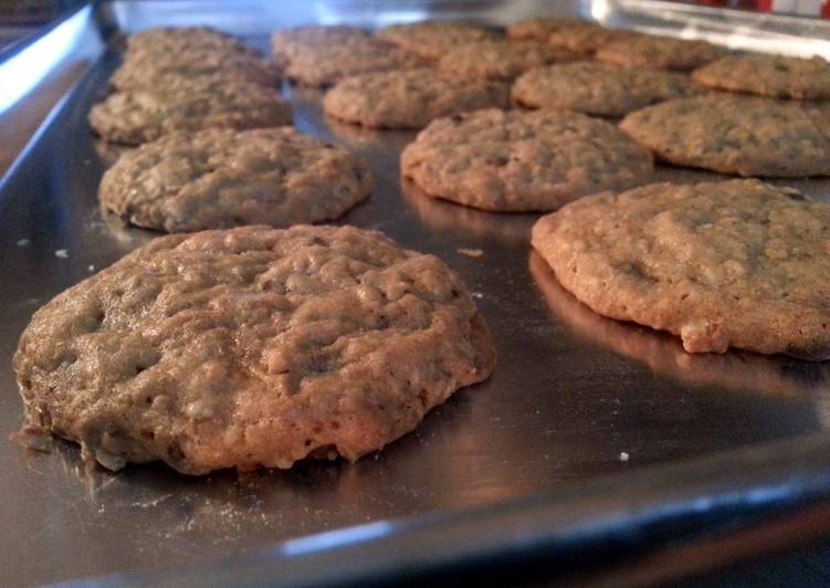 Simple Way to Prepare Homemade Oatmeal Chocolate Chip Lactation Cookies