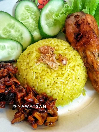 Cara Sederhana Menyiapkan Resep  Nasi kuning Simple Rice Cooker yang Lezat Sekali, Enak Banget