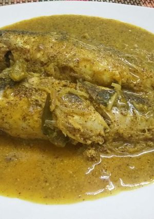 A picture of River fish with mustard seeds.