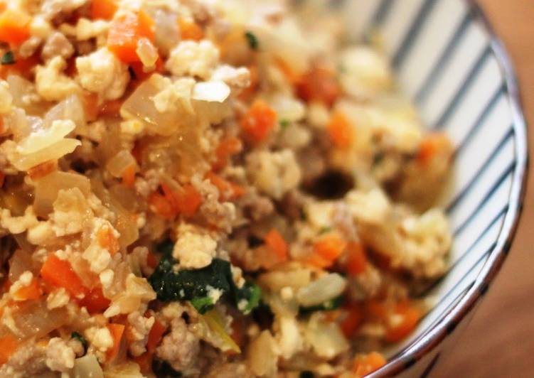 Easy Scrambled Tofu with Lots of Vegetables!