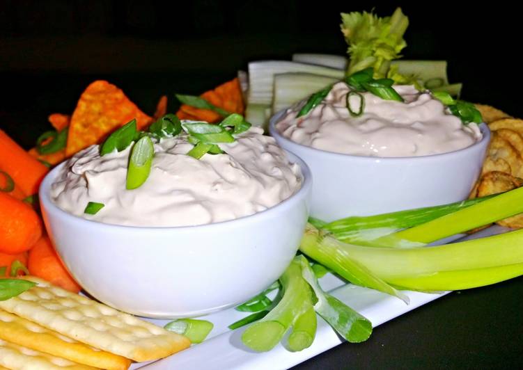 Mike's 1 Minute Onion Dip