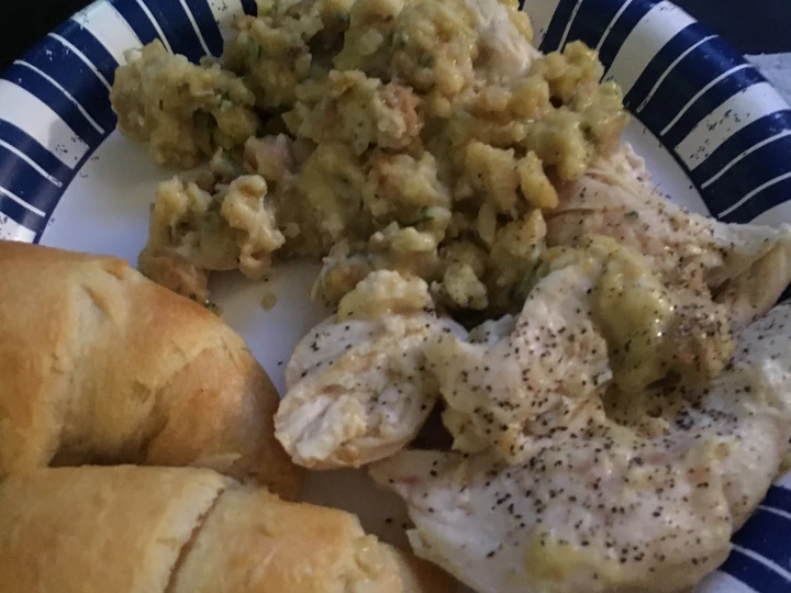 Easy Steps to Make Crock Pot Stuffing Chicken the Awesome  Really delicious
