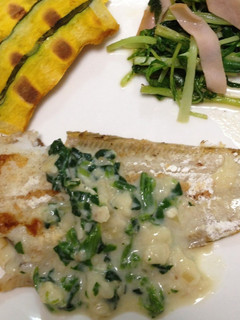 A picture of Tonguefish Meunière with Spinach Sauce.