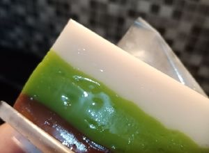 Foto resep Es Gabus Cokelat Pandan/ Es Agar2/ Es Potong
