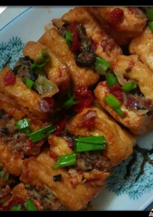 Hình của món Đậu phụ nhồi thịt sốt cà.