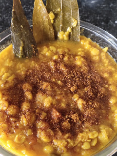 A picture of Split Bengal gram(chana dal)with onions.