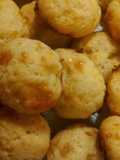 Cheese bread (Pão de queijo)