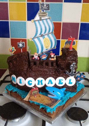 A picture of Vickys Pirate Galleon Cake!.
