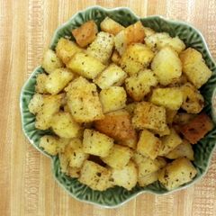 A picture of Homemade Herbed Croutons.