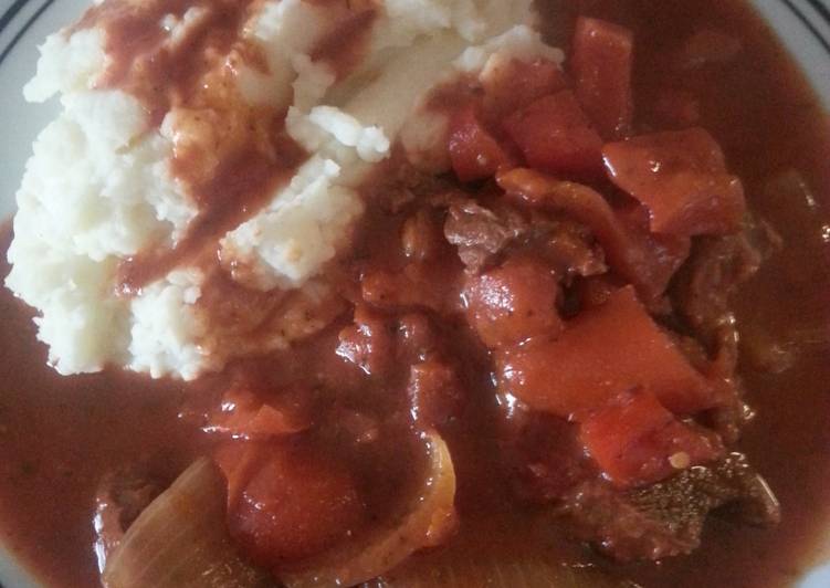 Steps to Make Ultimate Kels slow cook beef and tomato casserole