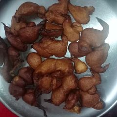 A picture of Jaggey Gulgula.