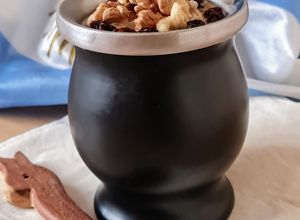 Una foto de Avena trasnochada en mate cocido con leche 🇦🇷 "Argentina, no lo entenderías" ♥