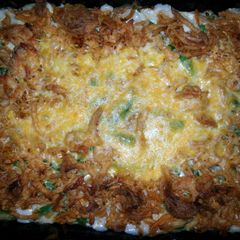 A picture of cheesy green bean casserole.