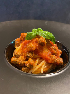 Foto di Spaghetto di grano duro con polpettine e basilico