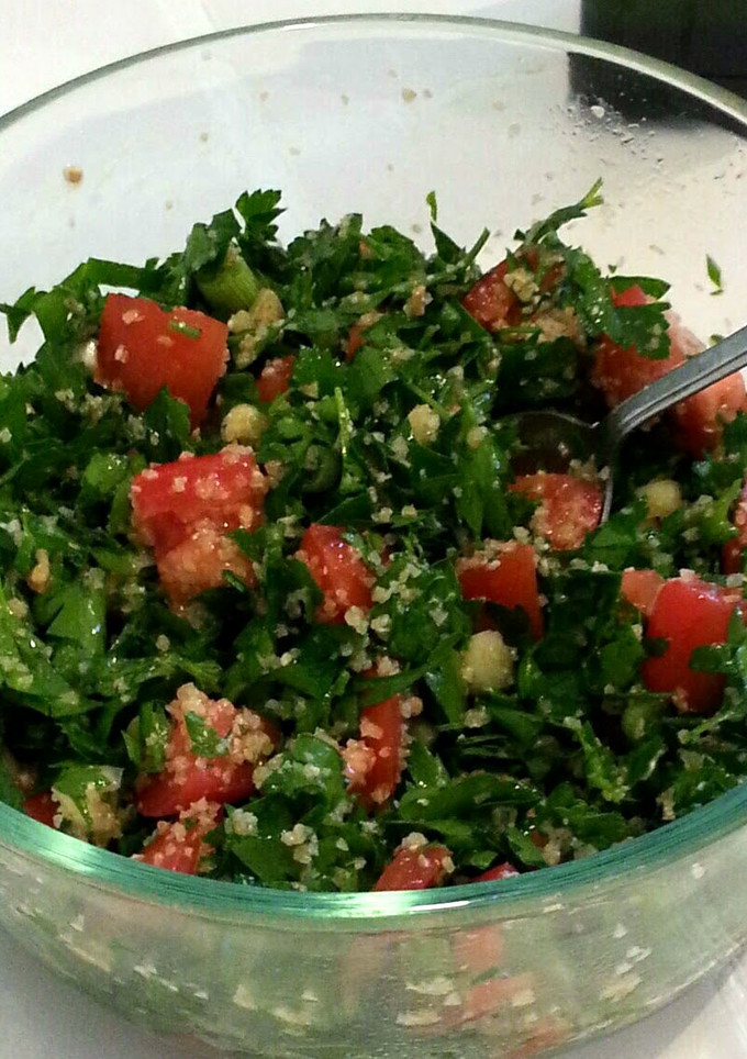 A picture of Tabbouleh.