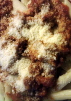 A picture of Penned Pasta with Meat Sauce.