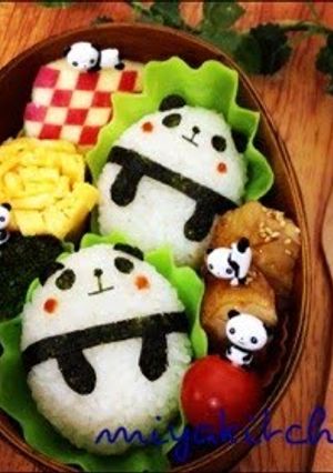 A picture of Roly Poly & Simple Panda Character Bento.