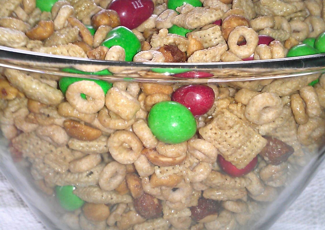 " Chex Honey - Peanut Party Mix "