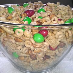A picture of " Chex Honey - Peanut Party Mix ".