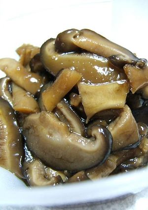 A picture of Fresh Shiitake Mushroom Tsukudani.