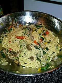 A picture of Pasta primavera.