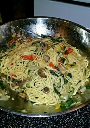A picture of Pasta primavera.