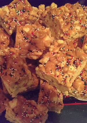 A picture of French toast crunch crispy treats.