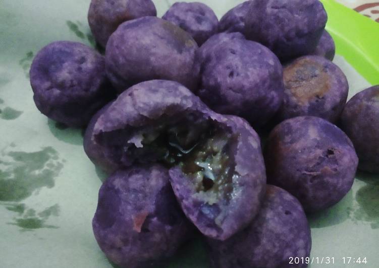 Bola bola ubi ungu isi Gula merah