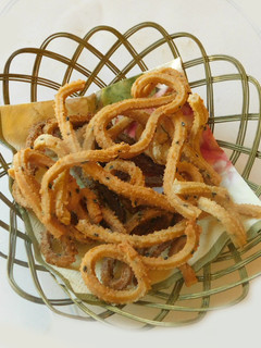 வெங்காய பூண்டு மணம் கலந்த முறுக்கு(murukku recipe in tamil) செய்முறை முக்கிய புகைப்படம்