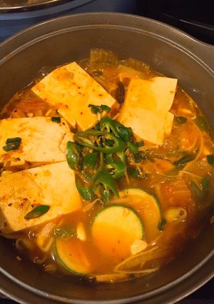 Hình của món Canh kimchi.
