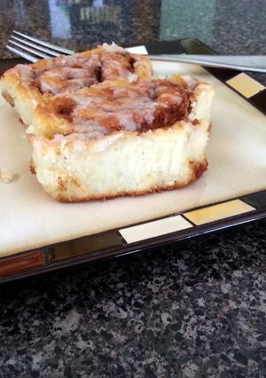 A picture of Bisquick Cinnamon Rolls.