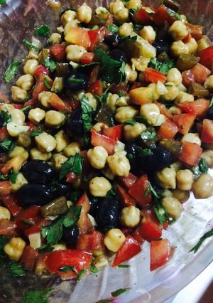 صورة لوصفة سلطة مشكلة