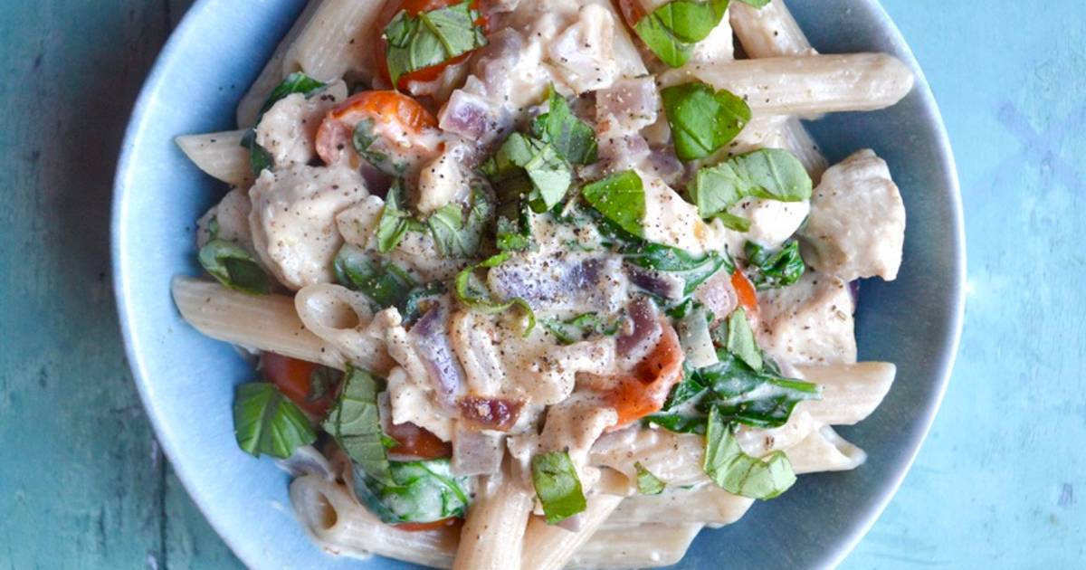 Chicken, Tomato & Spinach Pasta Recipe by Fiona @ Free From Favourites