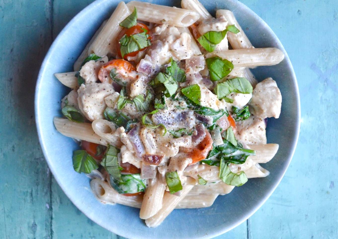 Chicken, Tomato & Spinach Pasta