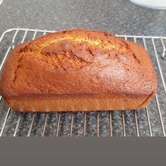 A picture of Banana loaf cake.