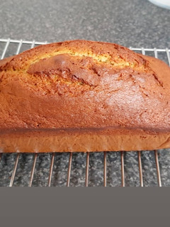 A picture of Banana loaf cake.
