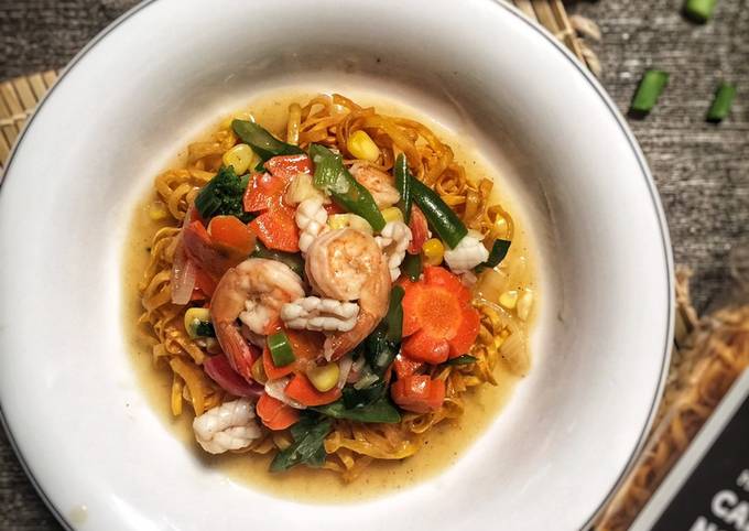 Bagaimana Membuat Ifumi goreng seafood Anti Gagal