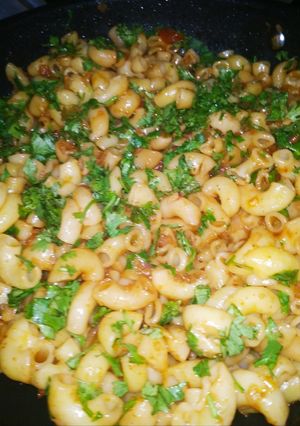 A picture of Spicy macroni.