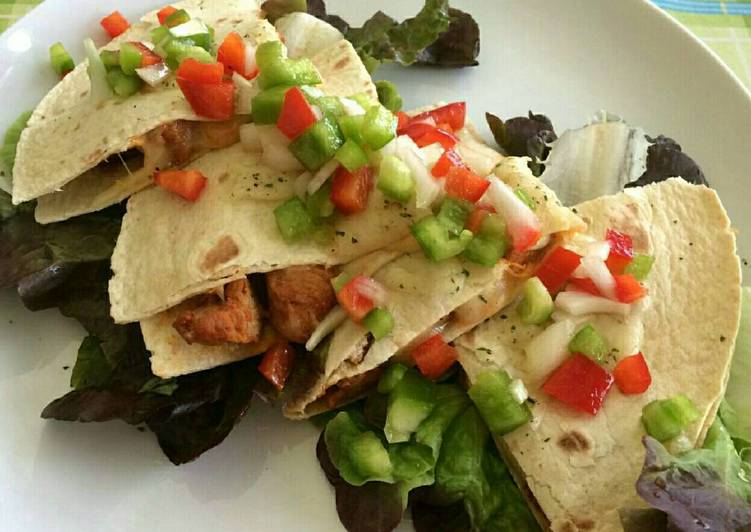 Quesadillas de cerdo en adobo Receta de Josemi EatTheGreen Cookpad