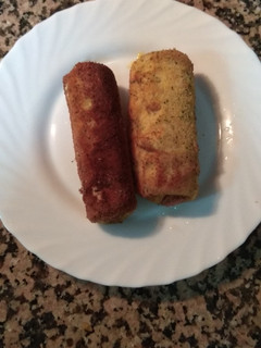Una foto de Salchicha rebozada con queso