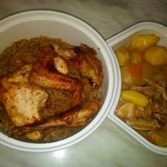 A picture of Brown rice with potato and carrot gravy.